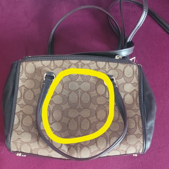 Coach Brown and Black Signature Shoulder Bag - Picture 2 of 3